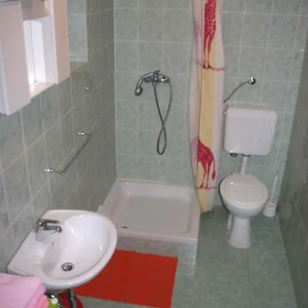 Two-bedroom In Barbat V * Barbat na Rabu