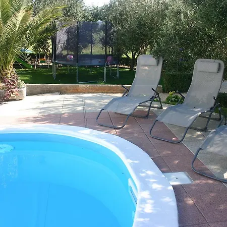 Two-bedroom In Barbat V *