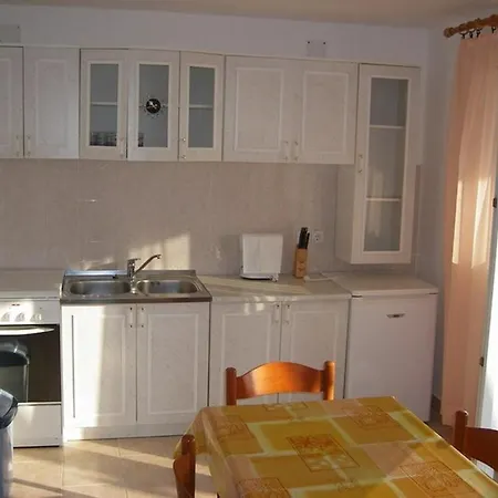Two-bedroom In Barbat V Apartment Barbat na Rabu